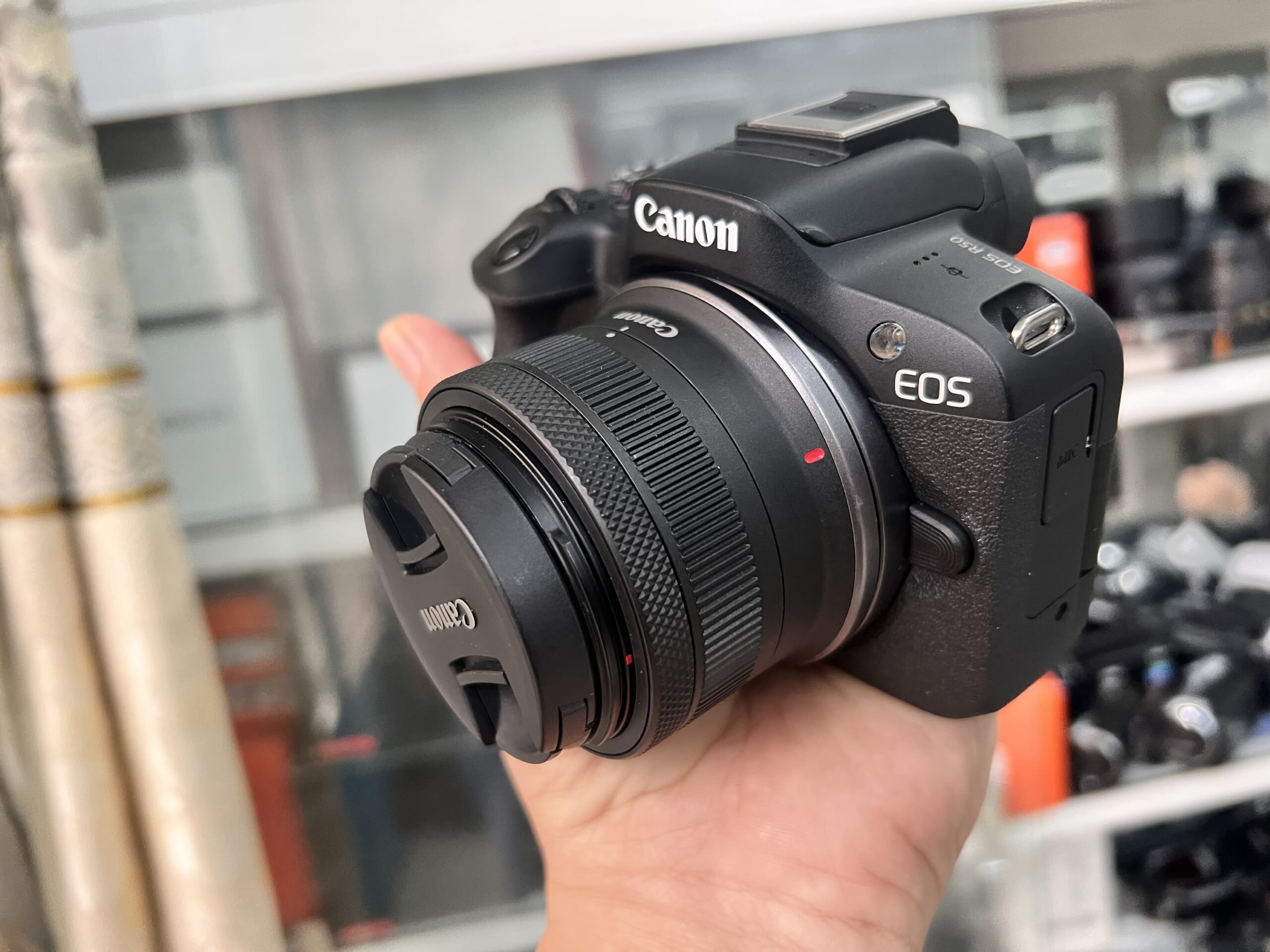 Ring Canon R50 CANON R50 kèm kit 15-45mm like new chính hãng
