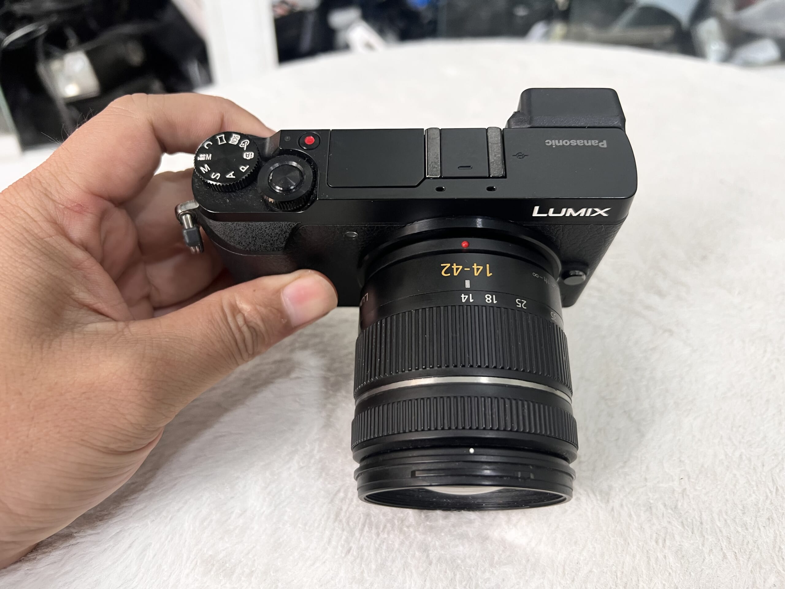 Panasonic Lumix GX85 | kit 14-42mm | mới 98%